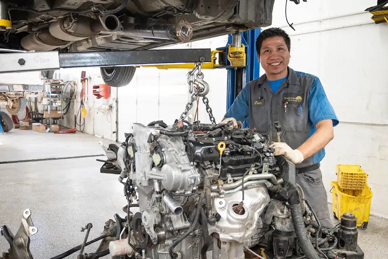 Servicing Your Car’s Oil Pump: What Professionals Look For